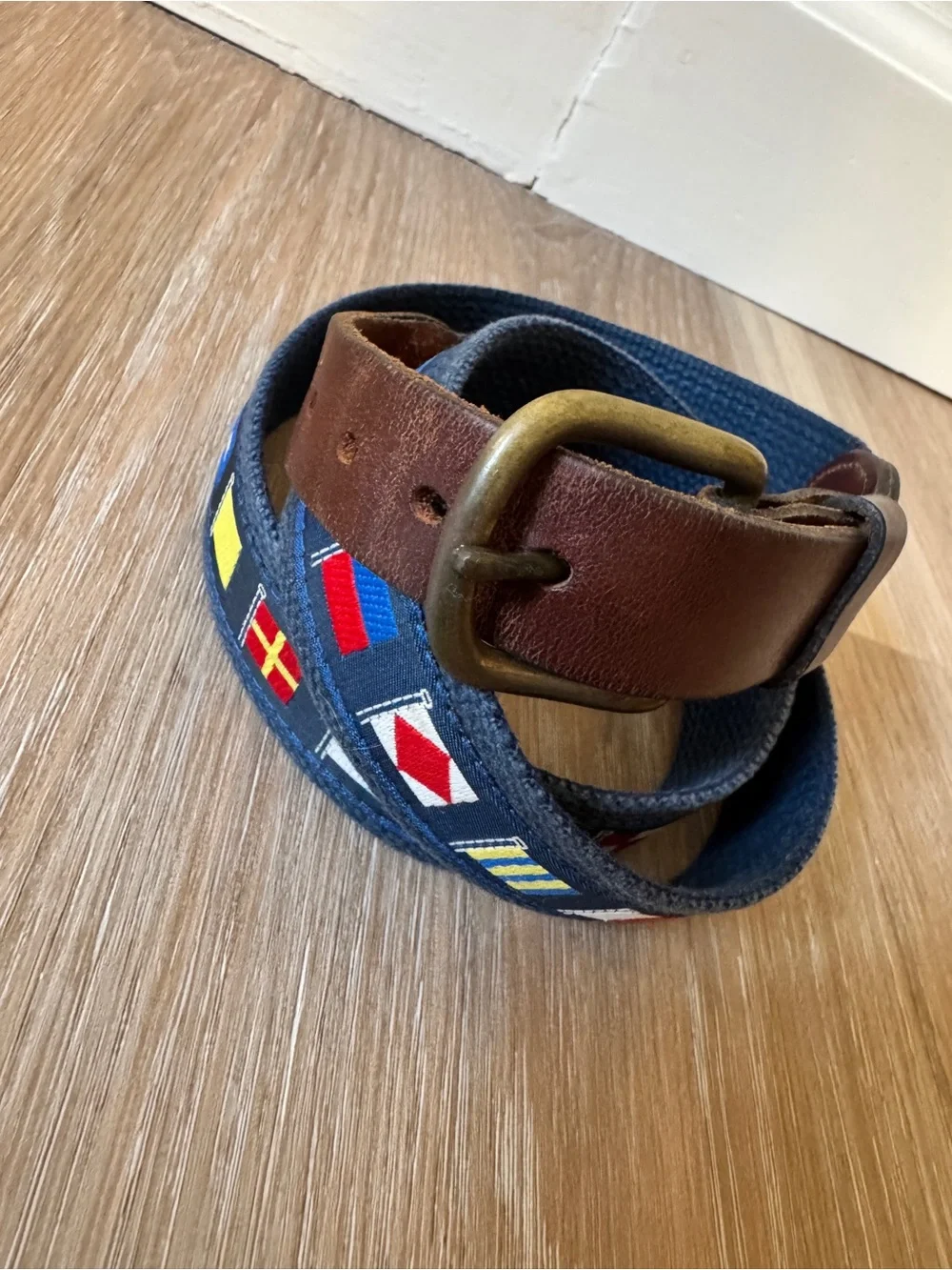 Essex CT Nautical Signal Flag solid brass Leather Belt USA Size 38 EUC